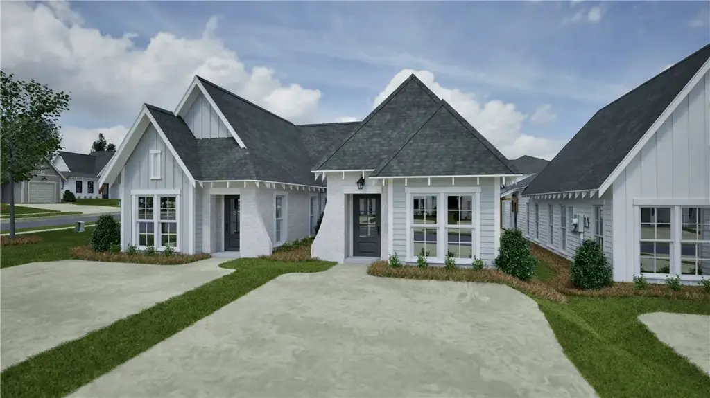 1061 Hunters Way, Opelika