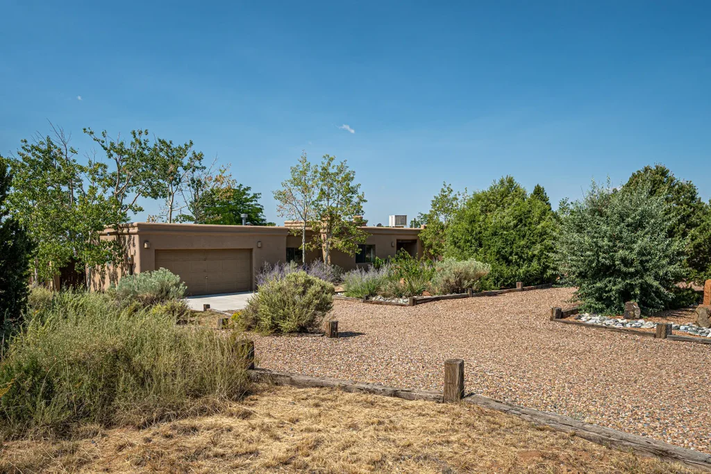 3 Monte Alto Circle, Santa Fe