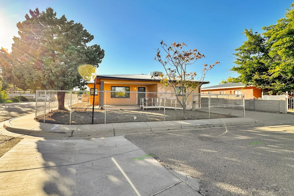 515 S 11th Street, Belen