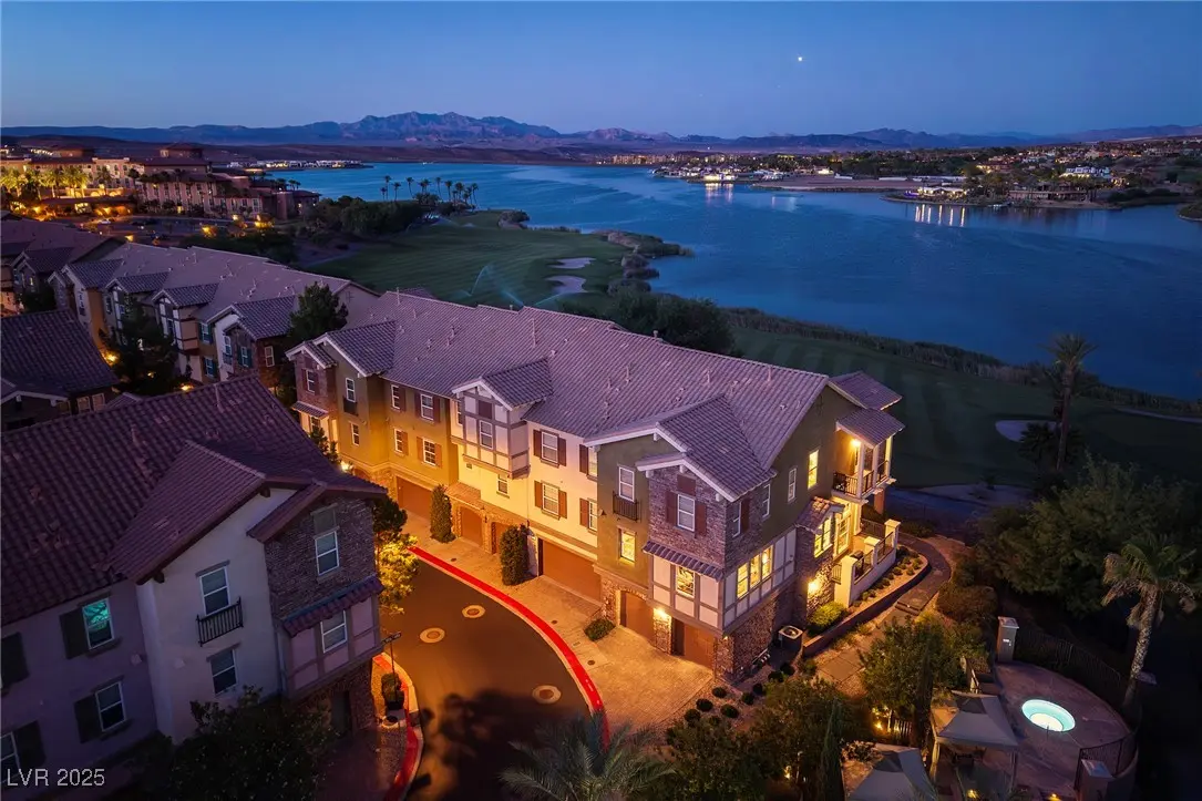 Photo of Listing #2715471