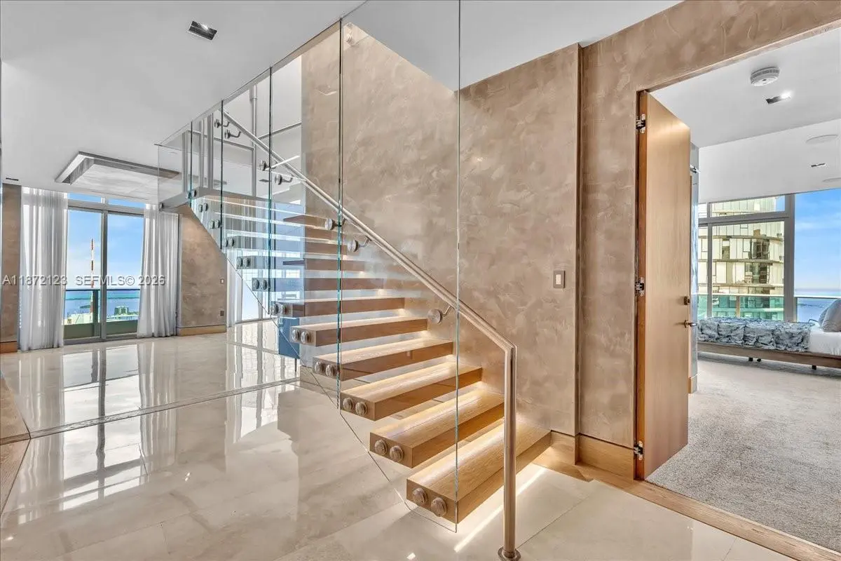 Photo of Listing #A11872123