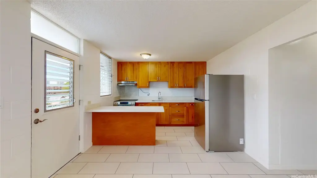 39 Hialoa Street # 201, Honolulu