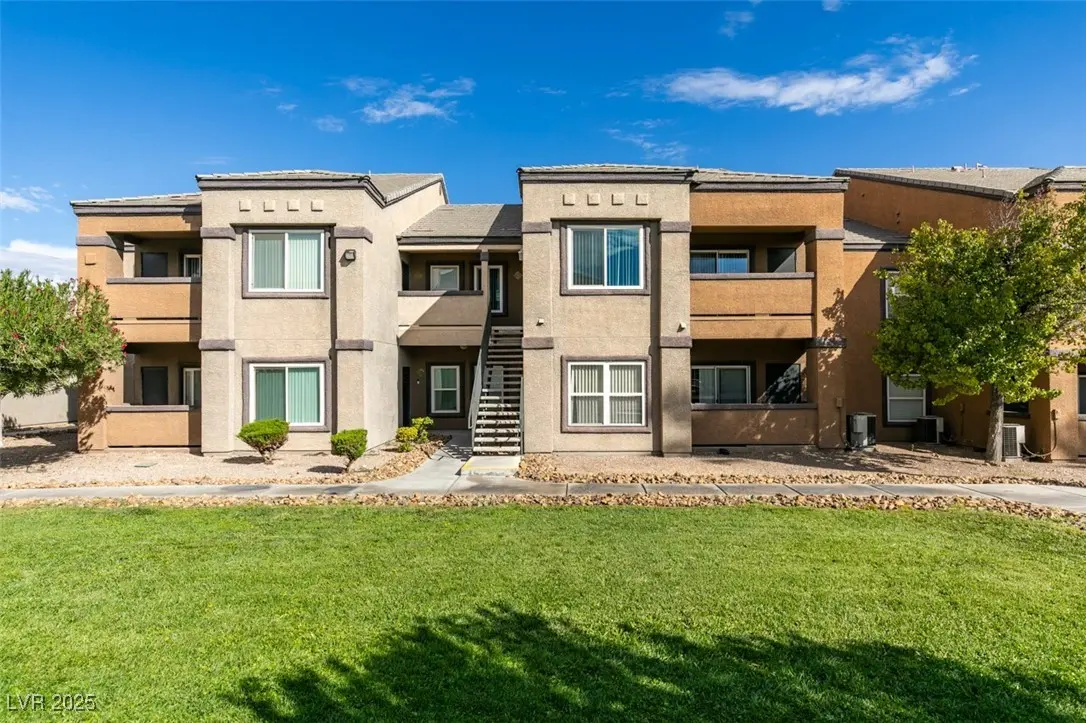 Photo of Listing #2716390