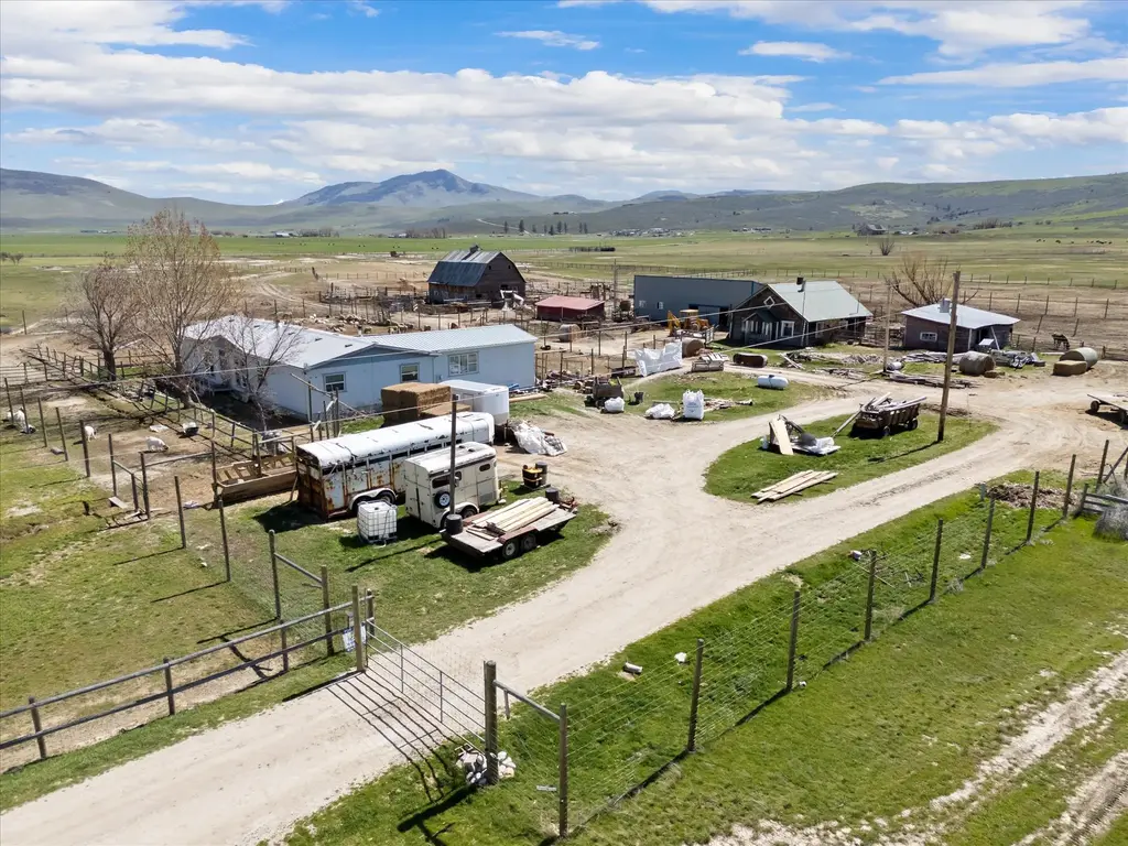 125 Hot Springs Road, Hot Springs
