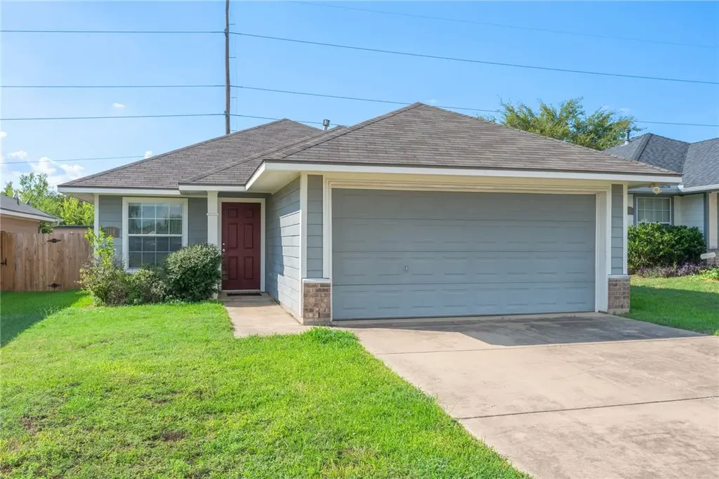 1114 Cottage Grove Circle, Bryan