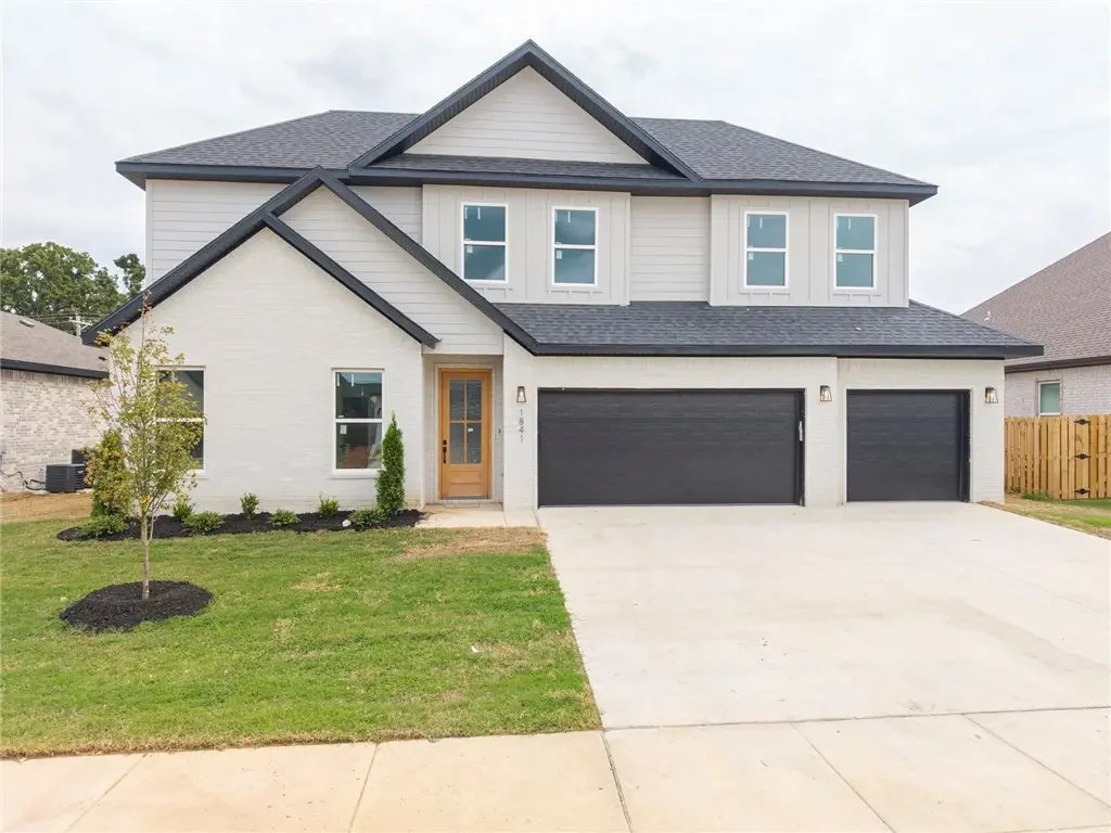 1841 Peacock Road, Centerton