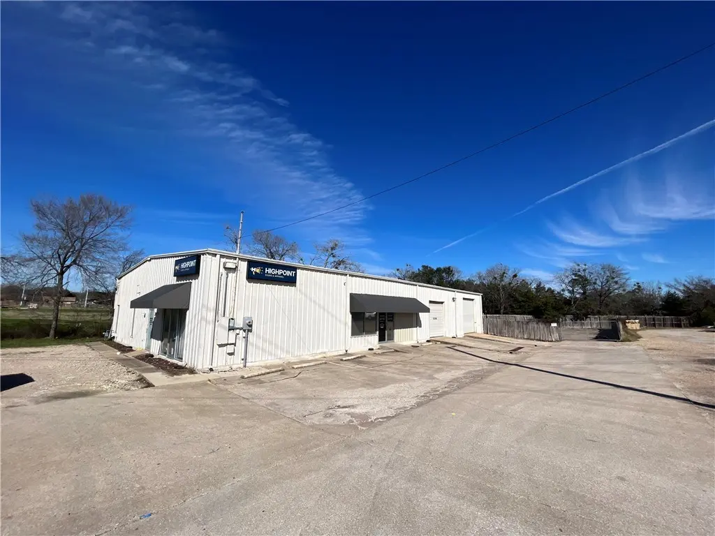 2112 E Wm J Bryan Parkway, Bryan