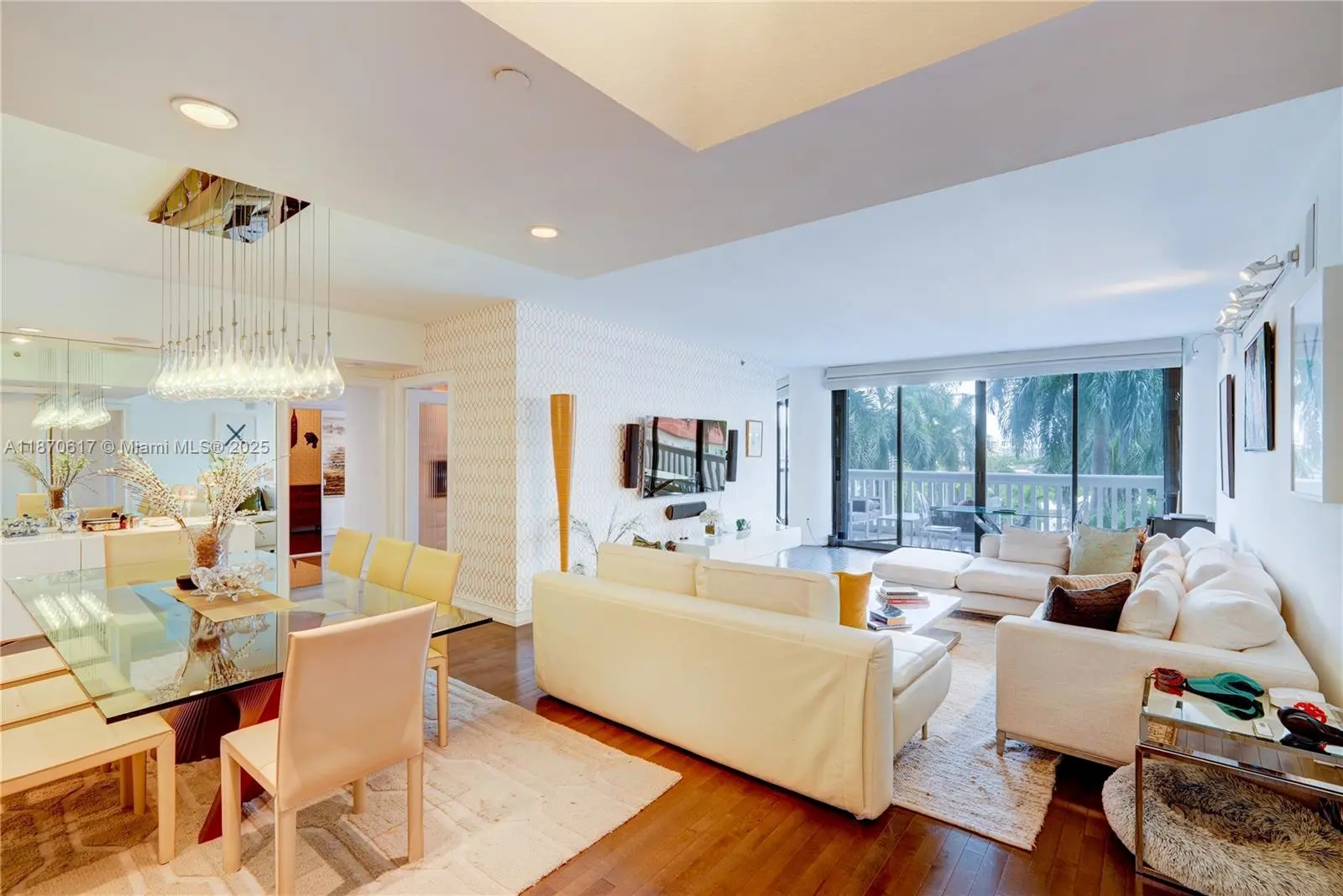 Photo of Listing #A11870617