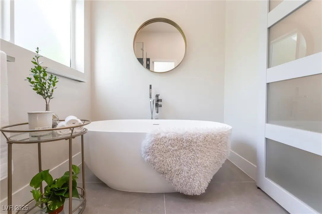 Photo of Listing #2716514