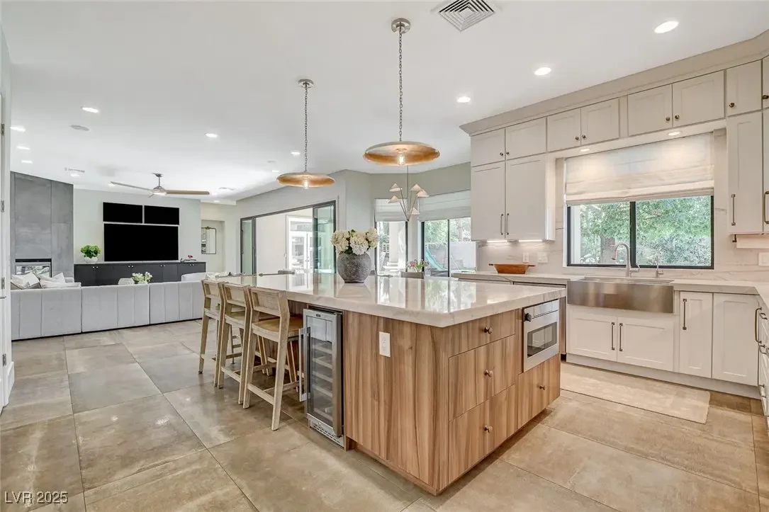 Photo of Listing #2716680