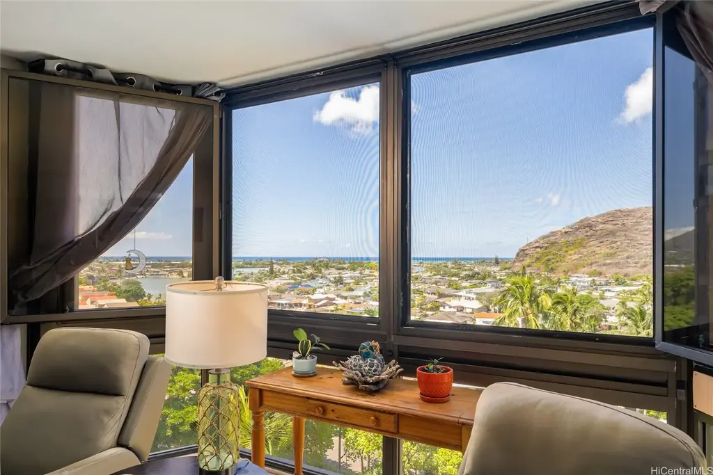 501 Hahaione Street # 1/9j, Honolulu