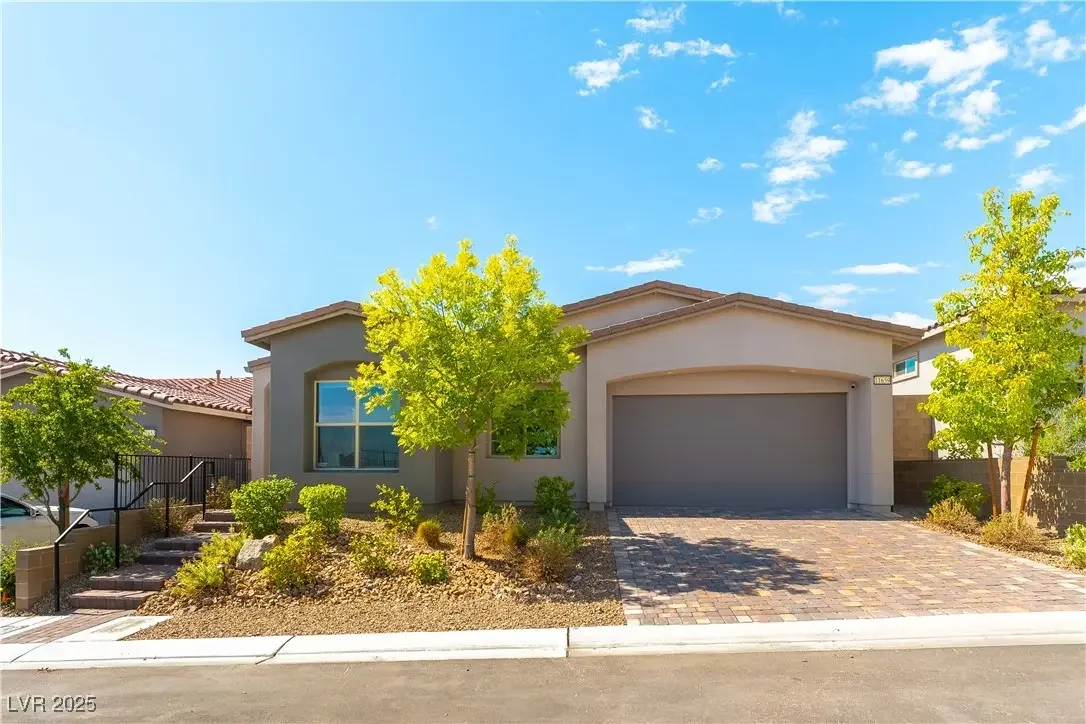 Photo of Listing #2716467