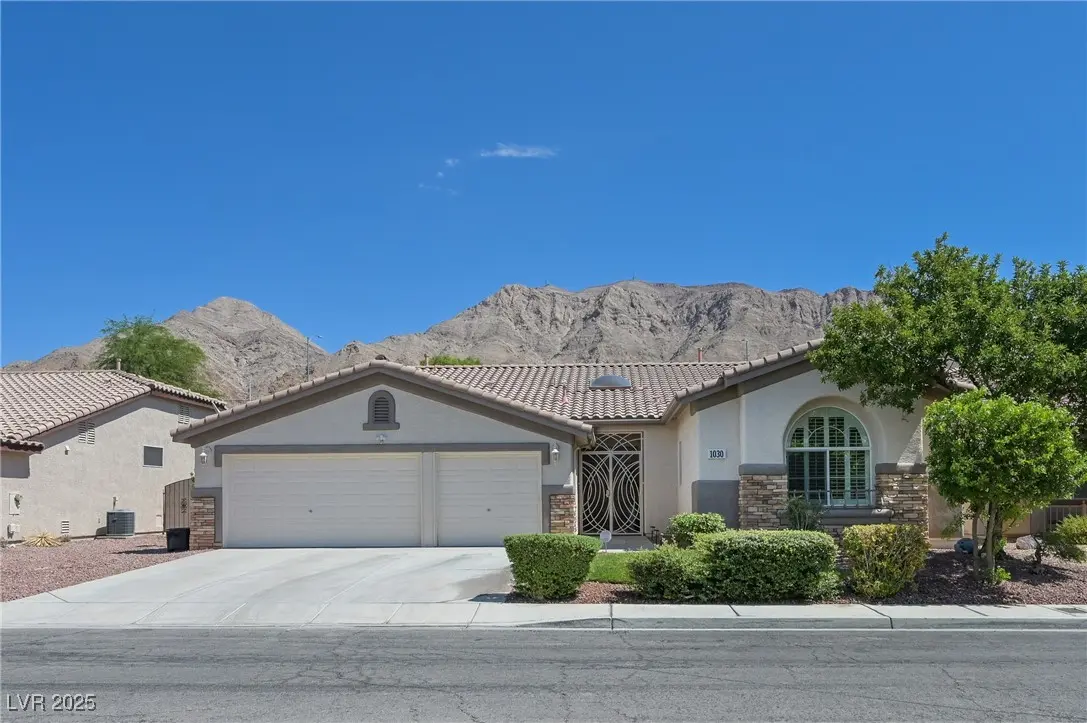 Photo of Listing #2715012