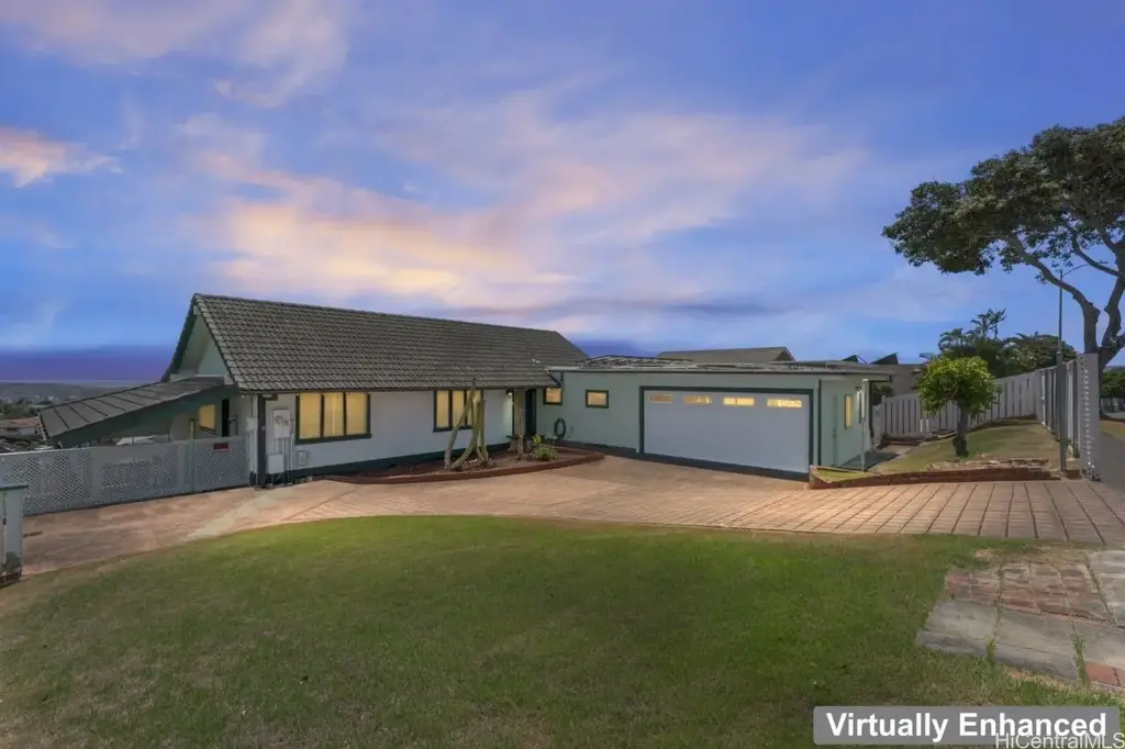 98-1055 Kaonohi Street, Aiea