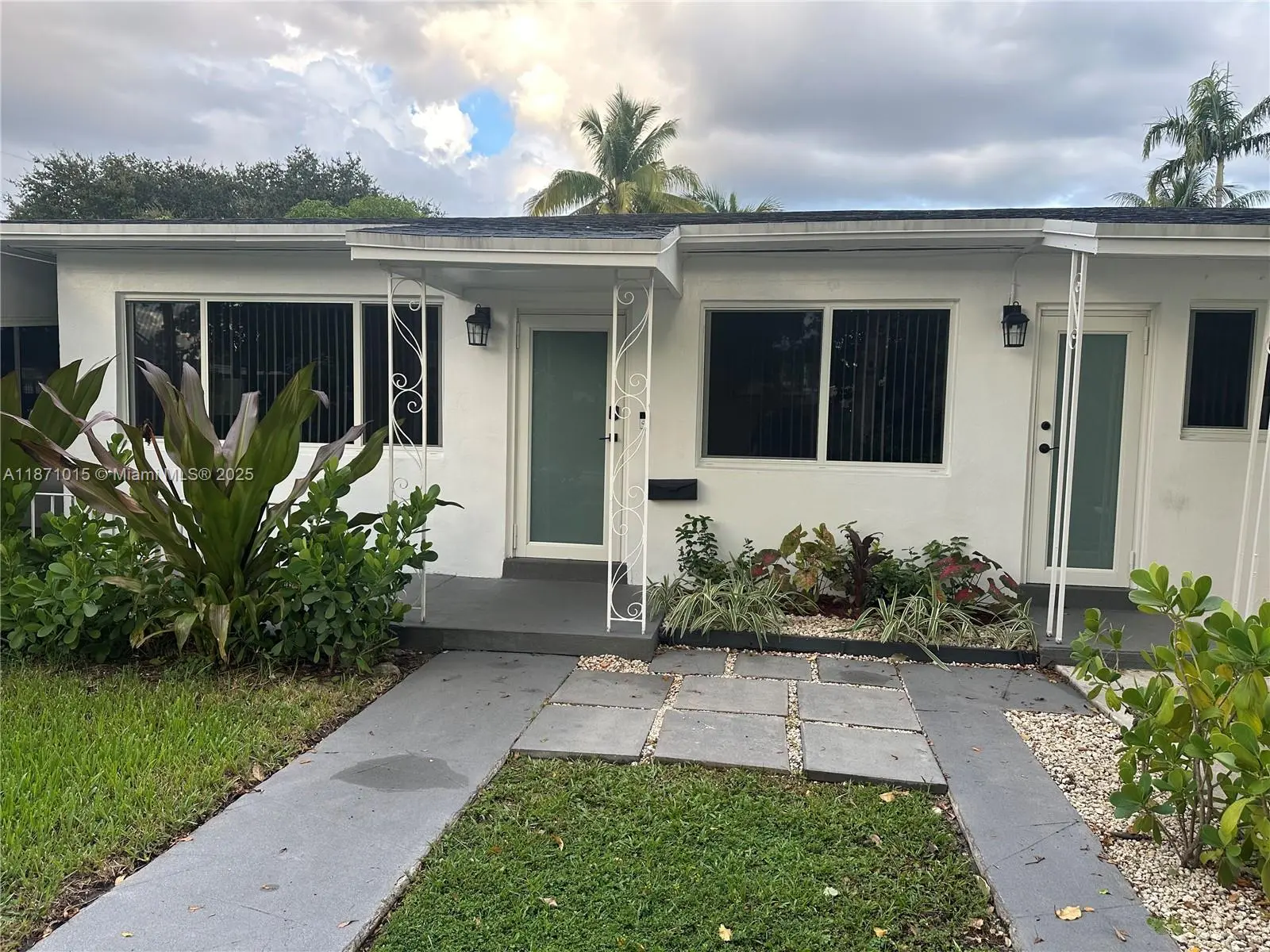 Photo of Listing #A11871015