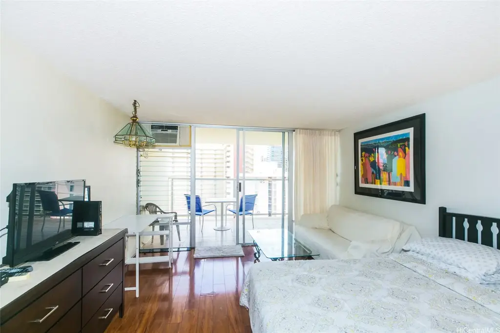 445 Seaside Avenue # 1915, Honolulu