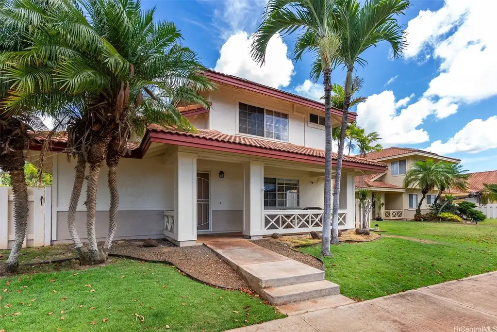 91-1002 Hokuwekiu Street, Kapolei