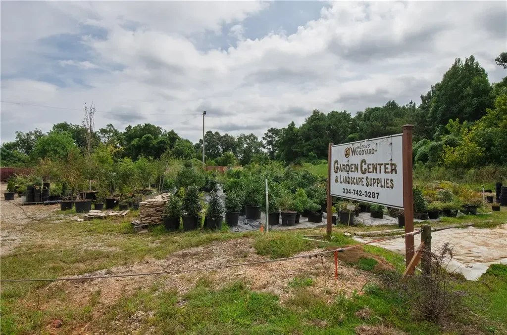 2411 Lafayette Pkwy, Opelika