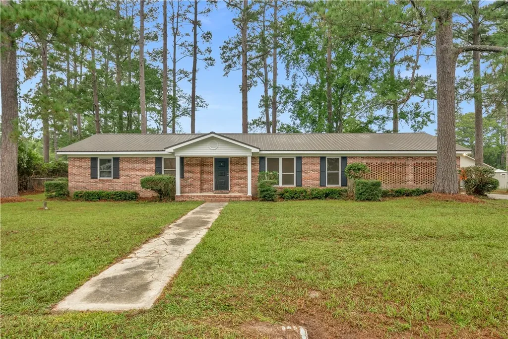 2117 Tamara Road, Waycross