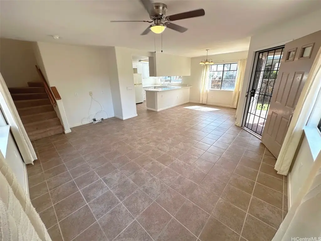 94-229 Keaukaha Place, Waipahu