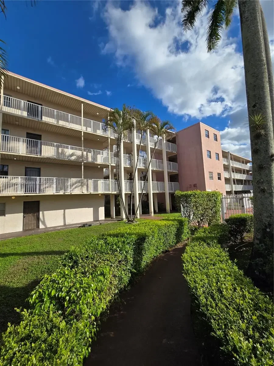 Photo of Listing #A11875427