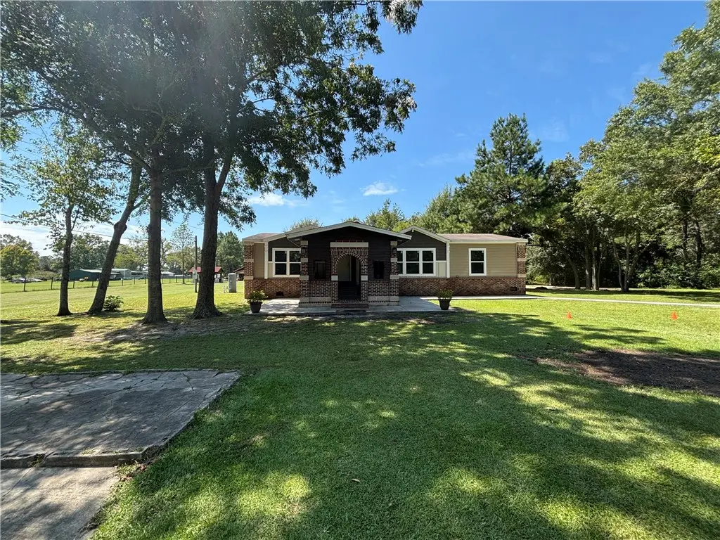 694 Overstreet Road, Jesup