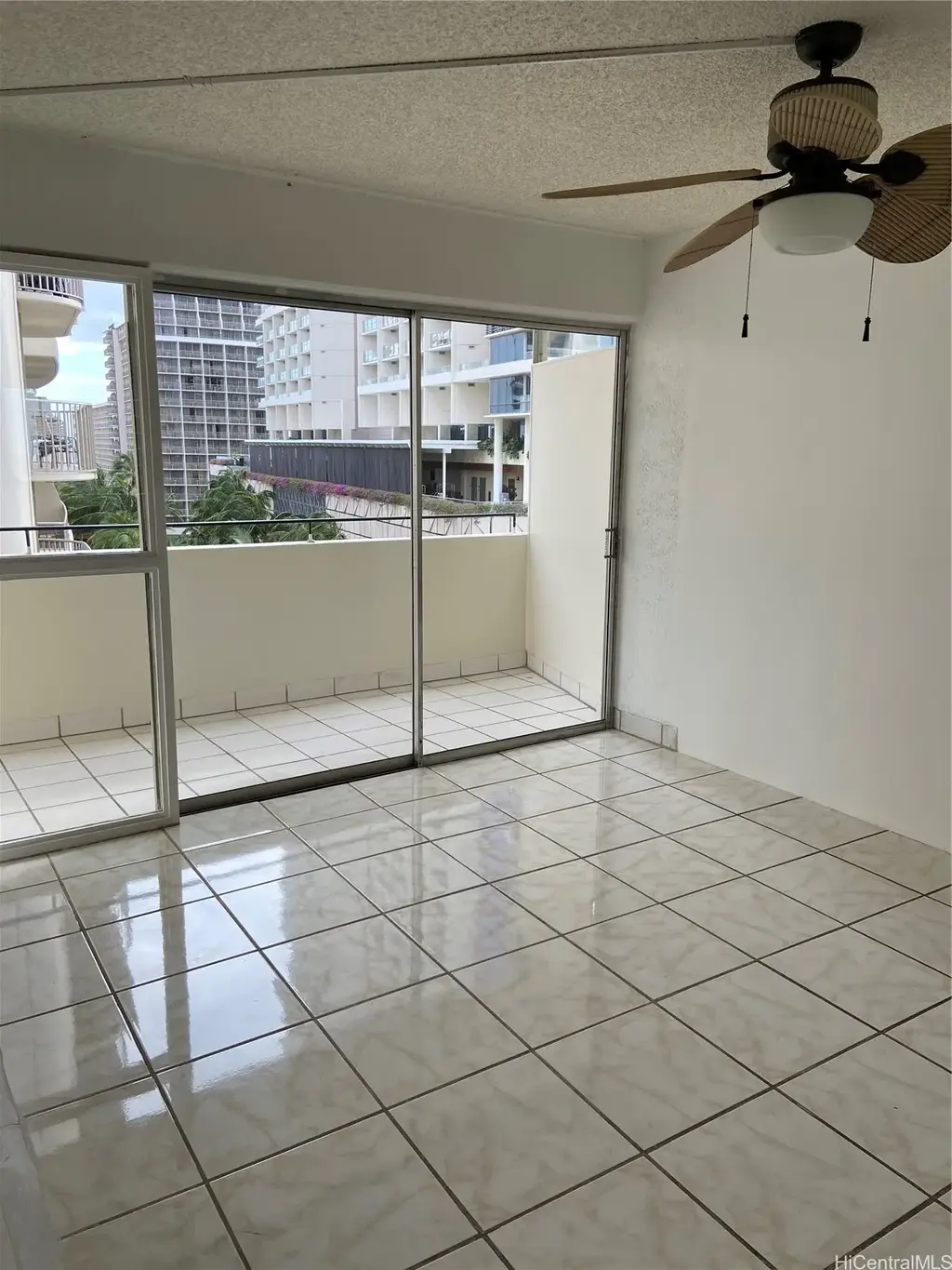 247 Beach Walk # 801, Honolulu