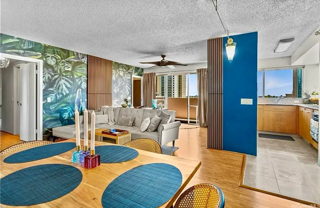 419 Keoniana Street # 905, Honolulu