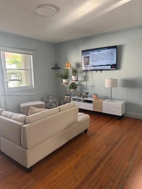 Photo of Listing #A11875817