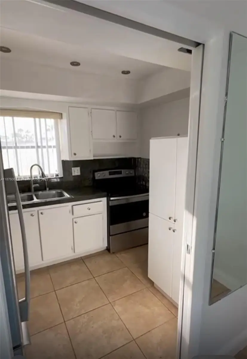 Photo of Listing #A11876052