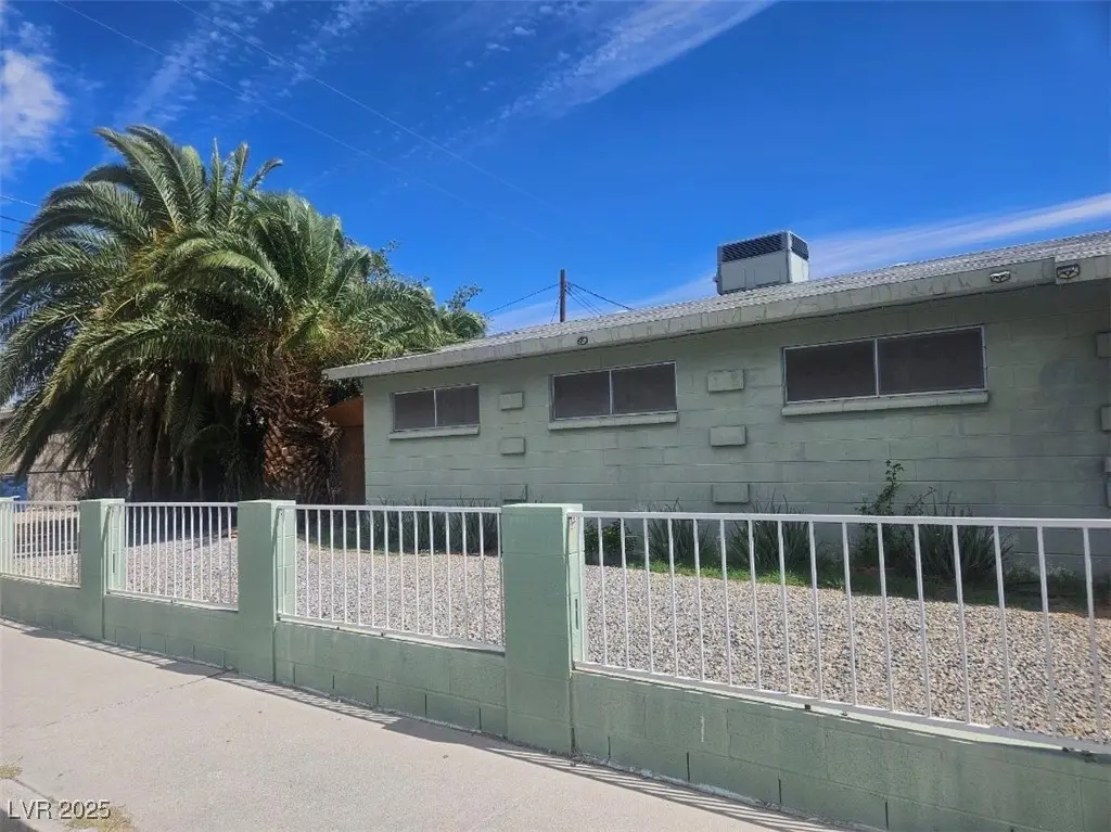 Photo of Listing #2717895