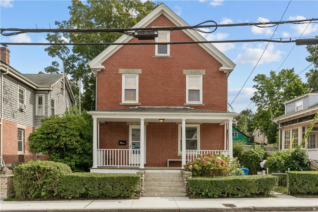 31 Bliss Rd, Newport