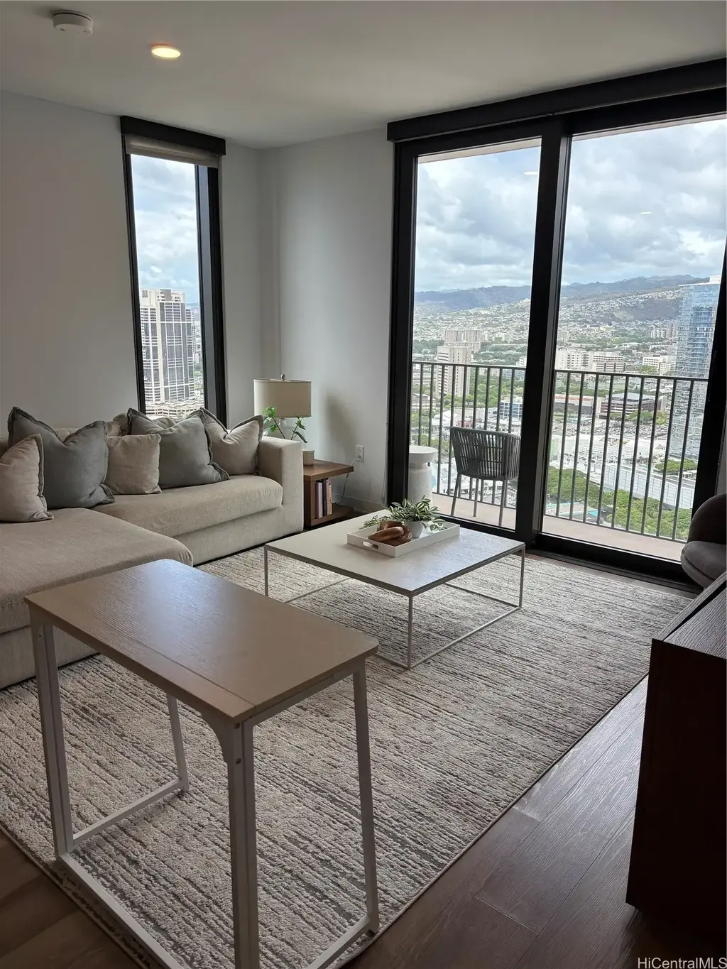987 Queen Street # 3615, Honolulu