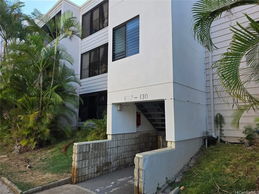 87-123 Helelua Street # E204, Waianae