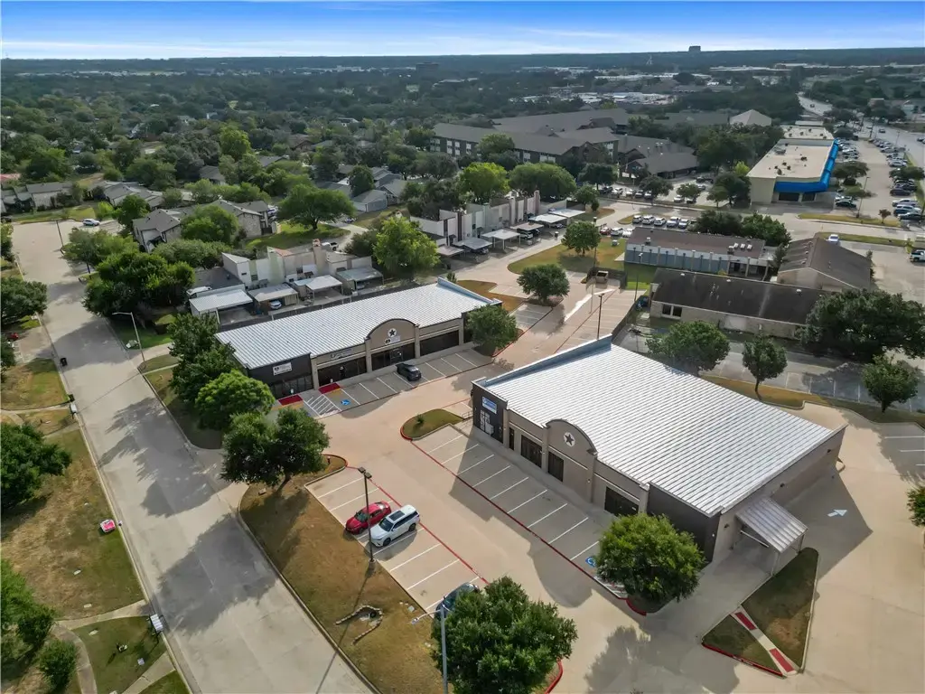 2304 De Lee Street, Bryan