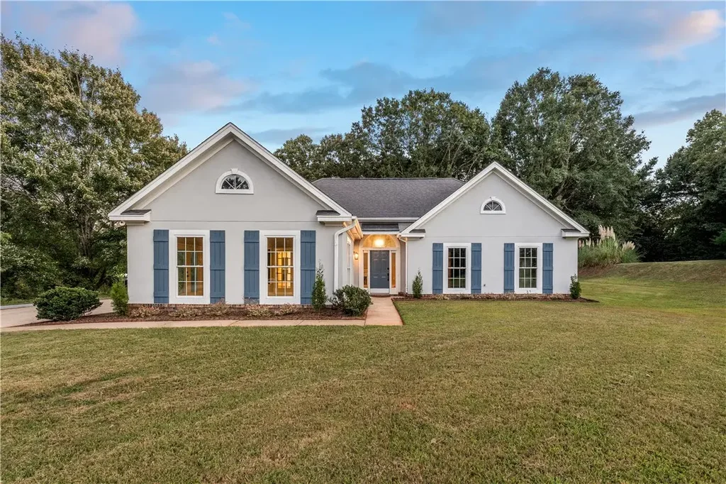 1661 S Camden Ct, Auburn