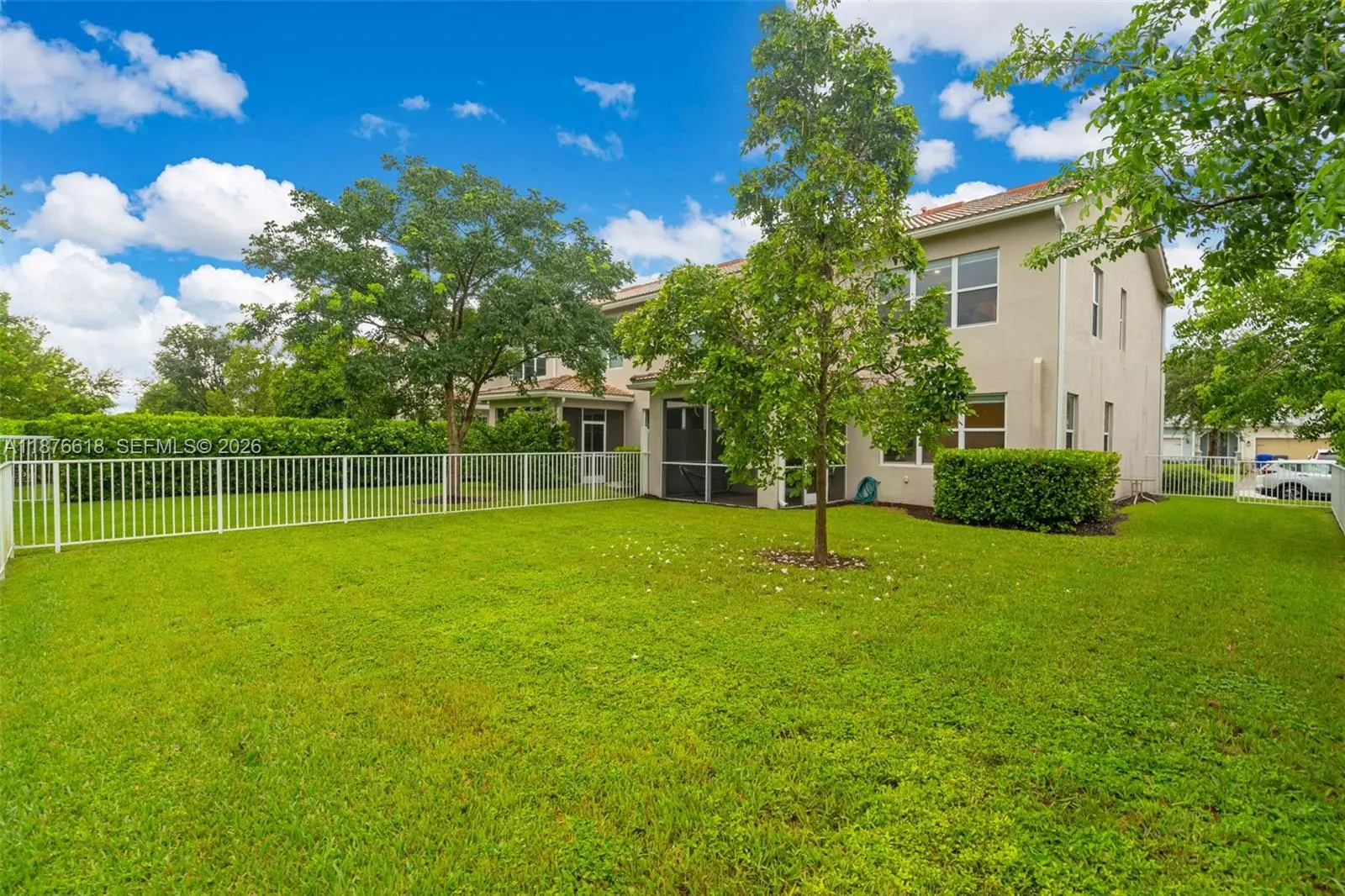 Photo of Listing #A11876618