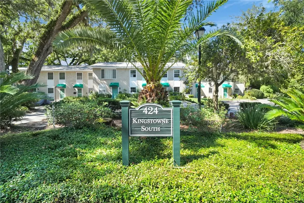 424 Magnolia Avenue 6, St Simons Island