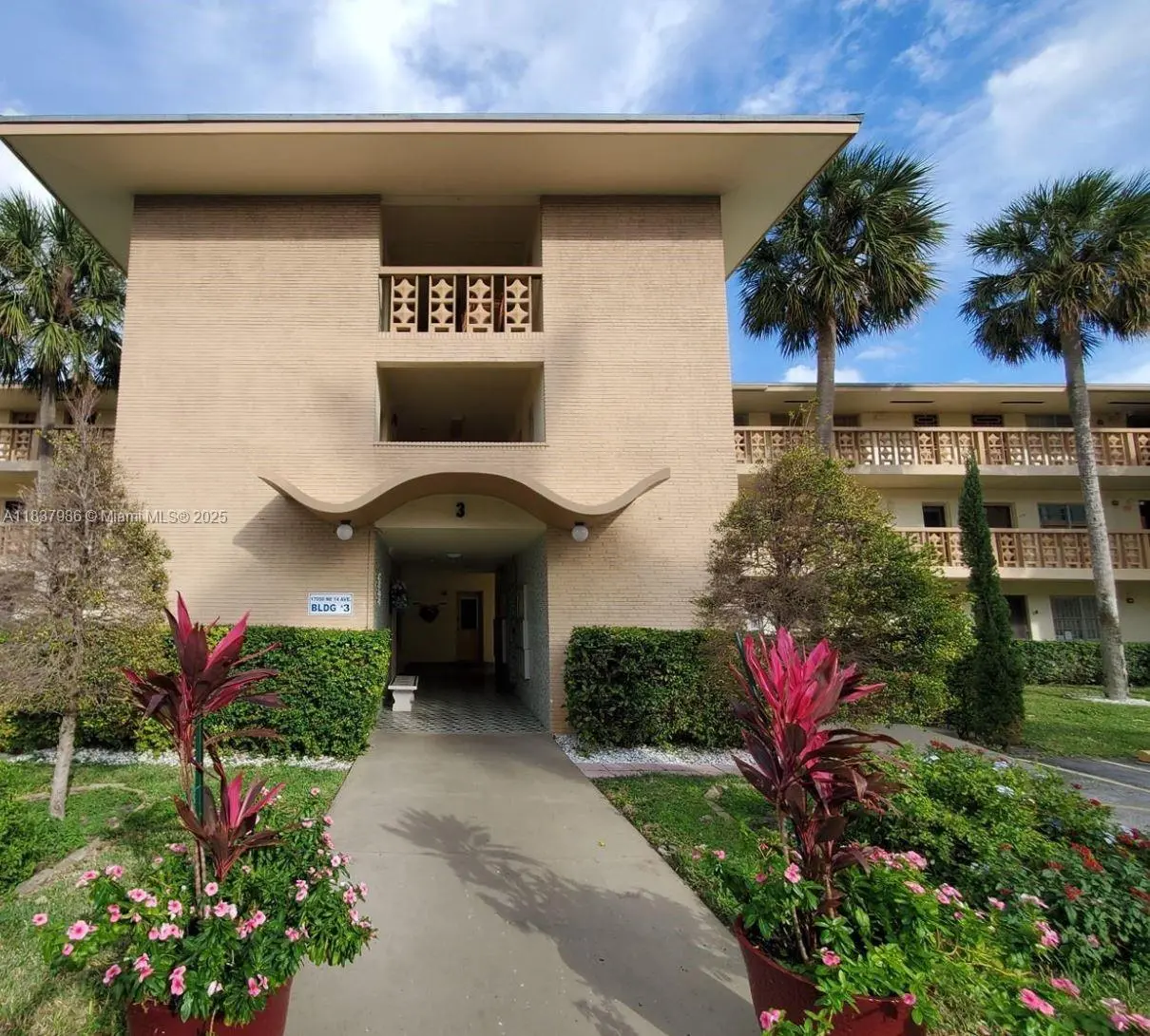 Photo of Listing #A11837986