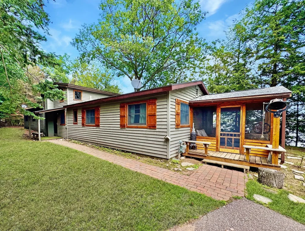 5100 Cooper Ln, Eagle River