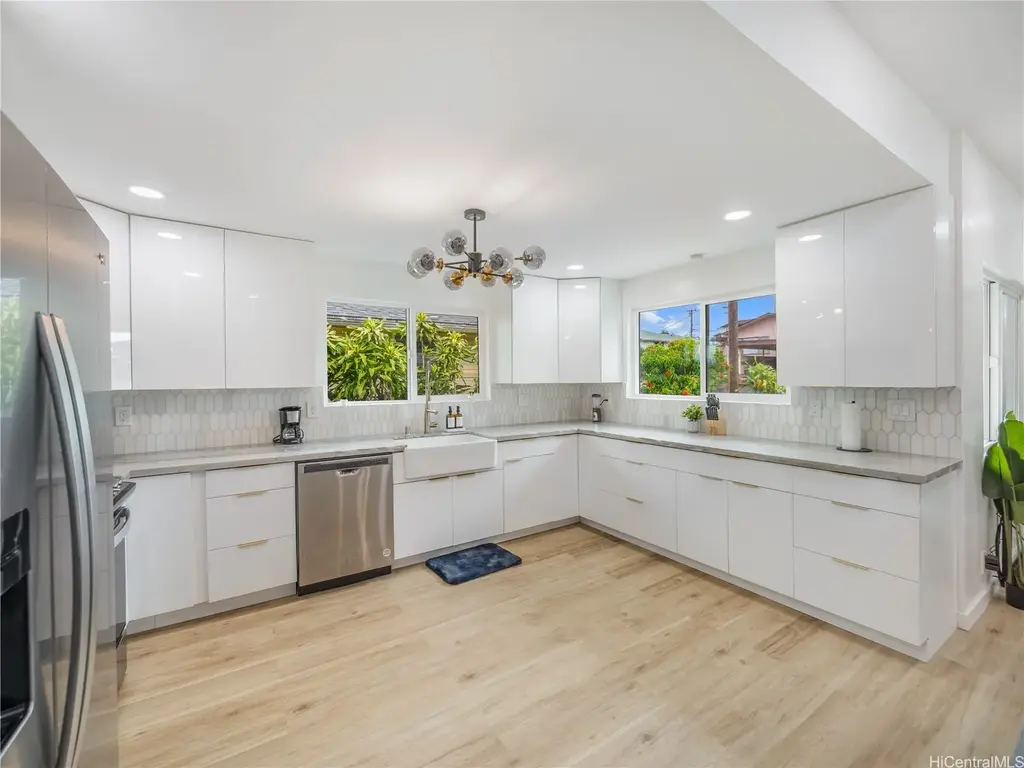 115 Makaweo Avenue, Wahiawa
