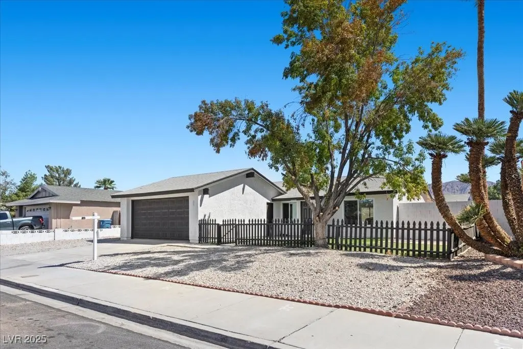 Photo of Listing #2718366