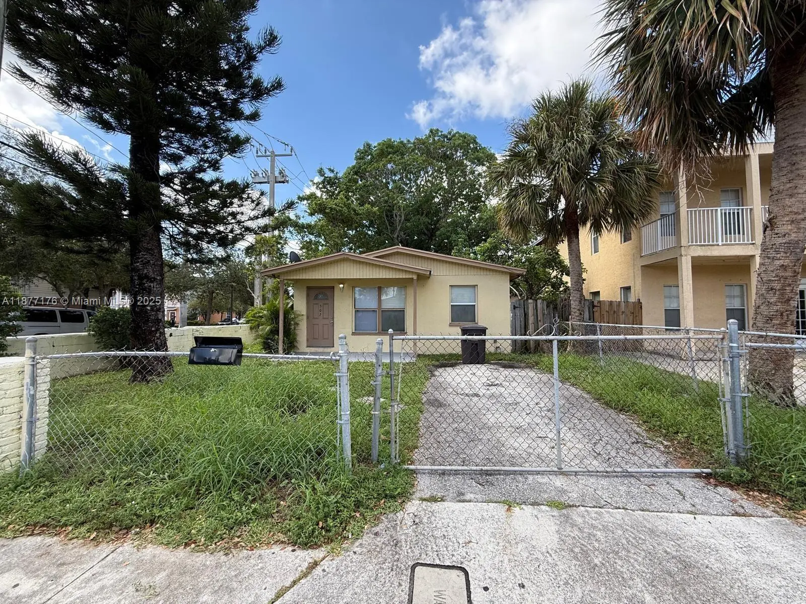 Photo of Listing #A11877176