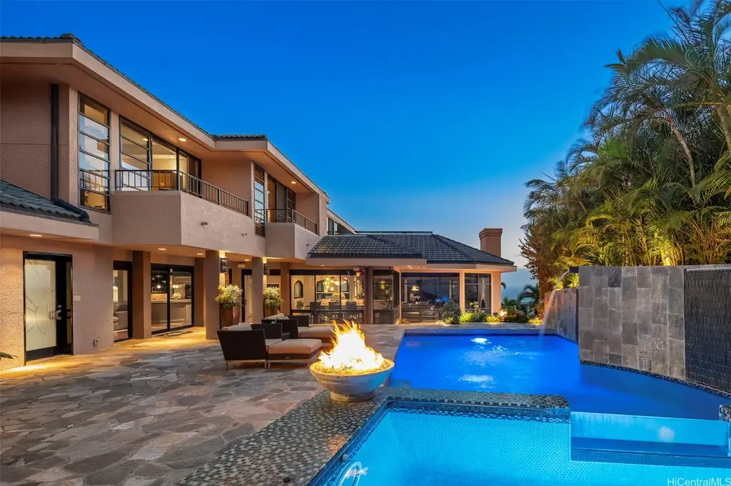 1220 Ikena Circle, Honolulu