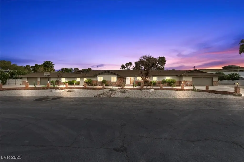 Photo of Listing #2718341