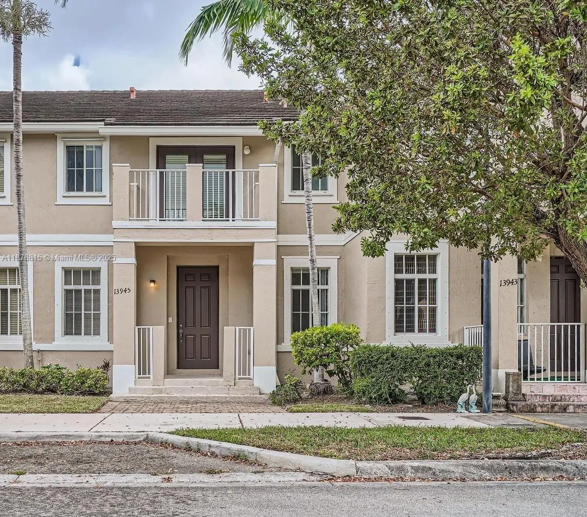 Photo of Listing #A11876815