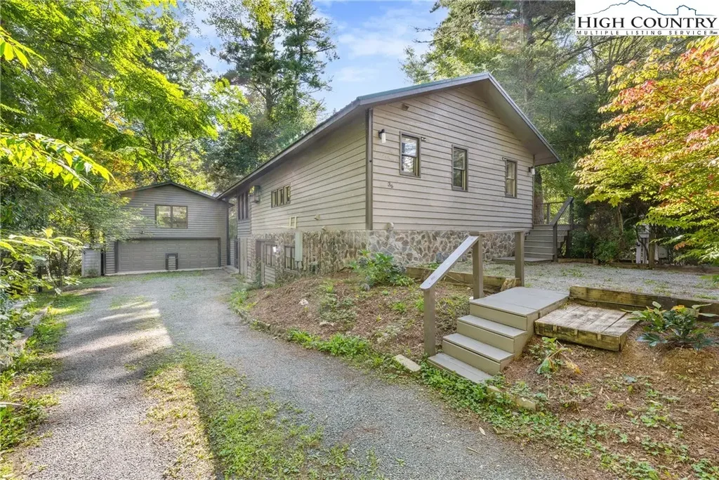 36 Key Field Loop, Linville