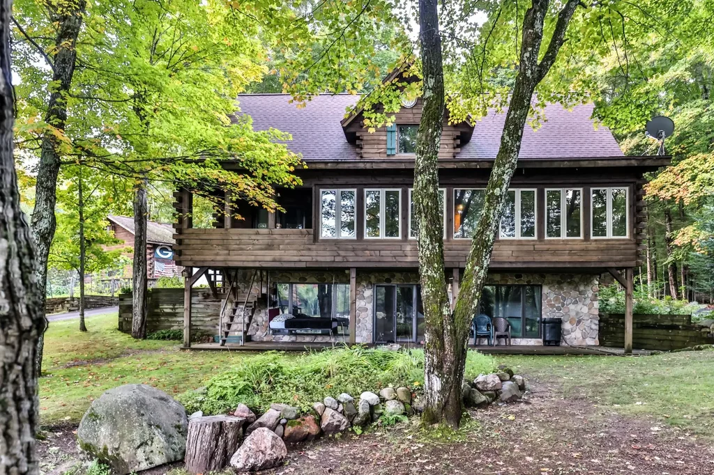 9544 Timber Wolf Rd, Presque Isle