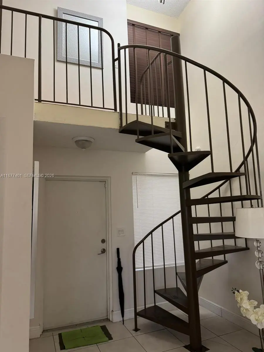 Photo of Listing #A11877401