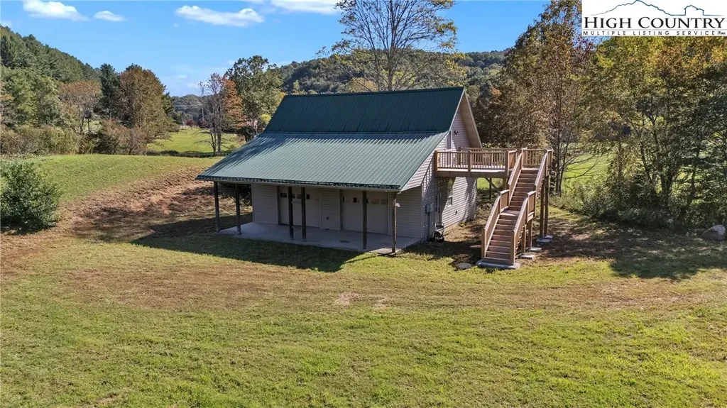 1946 River Breeze Drive, Creston